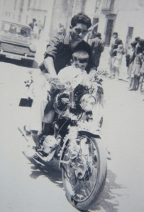 B_sancristobal_Bendiciendo la moto