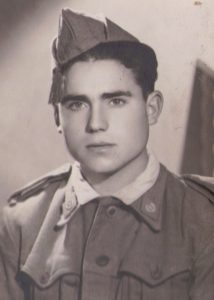 B_retratos_Moreno en la mili hacia 1951