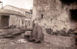 B_vistas_Antiguo caño donde recoger agua
