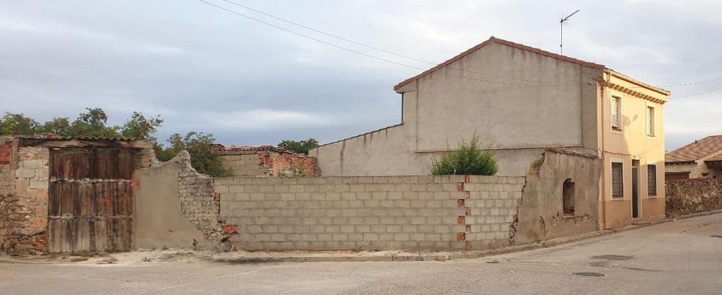 Espacios que pudo ocupar la vivienda de Antoné. Año 2026.
Fotografía del autor.